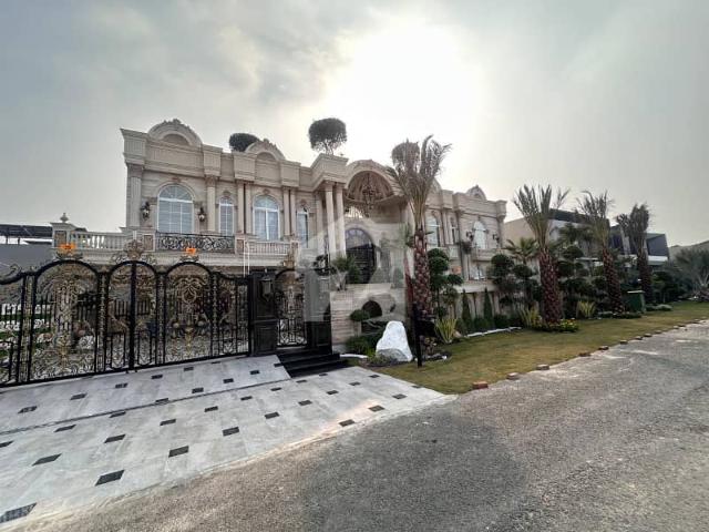 Fully Furnished 2 Kanal Adorable Bungalow On Top Location For Sale In Phase 6 DHA Lahore