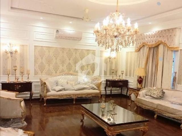 Fully Furnished 2 Kanal House Available In Model Town For sale