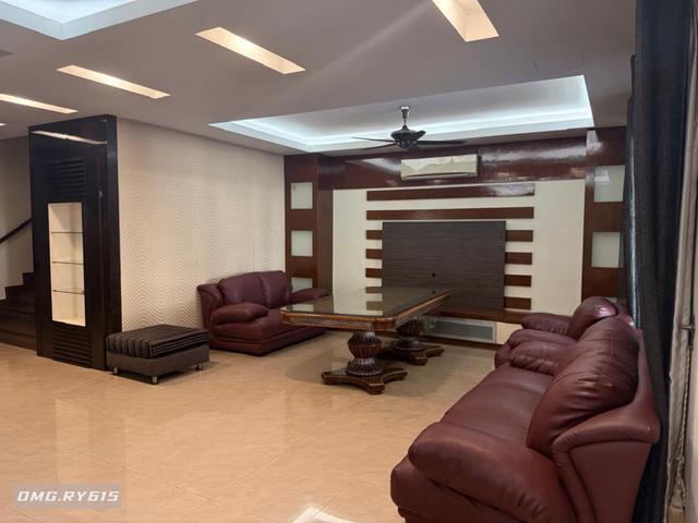 Fully Furnished 2 Storey Semi D Bukit Tinggi Klang Fully Reno Nr Aeon