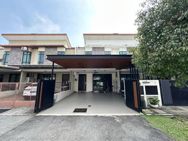 FULLY FURNISHED 2 Storey Terrace House Saujana KLIA Sepang