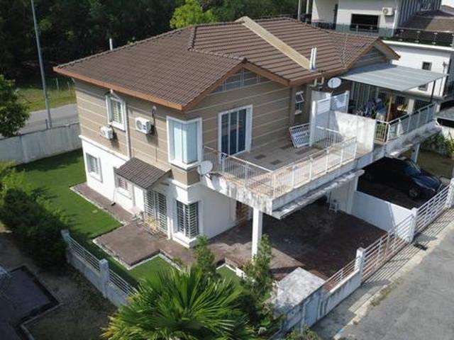 FULLY FURNISHED 2Storey SemiD Taman Desiran Bayu Puchong