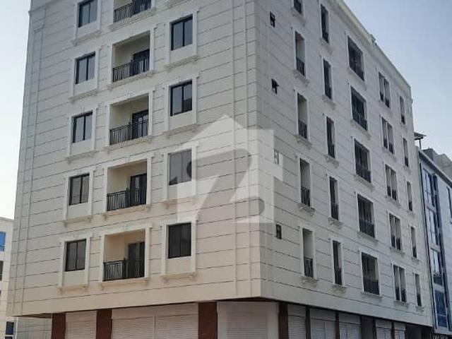 Fully furnished 4 bedroom corner apartment on 4th floor prime location