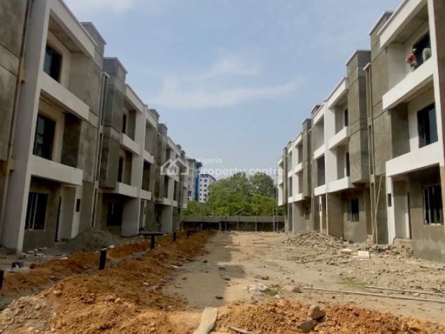 Furnished Standard 4 Bedroom Terraced Duplex