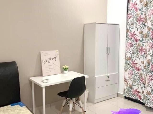 Fully Furnished, Co Living Air cond FREE, Middle Room for RENT at Taman Mas Sepang, Puchong