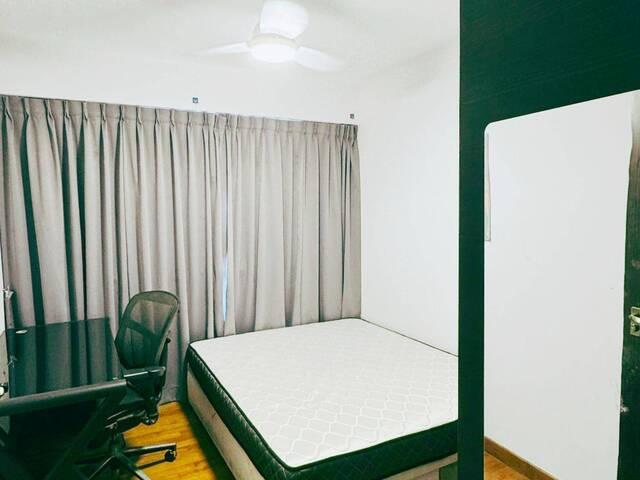 Fully Furnished Common room @ Segar LRT Available 1 Sep 2026