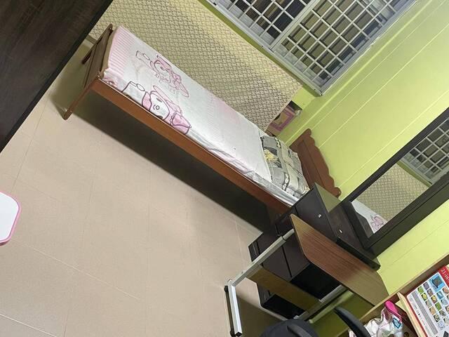Fully furnished common room with separate bath for rent