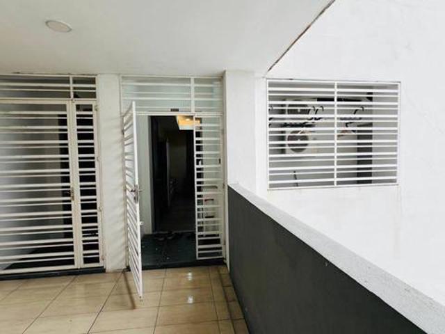 Fully Furnished Condominium Casa Kayangan Meru Raya Ipoh