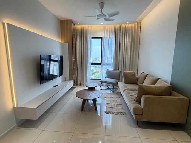 Fully Furnished and Ready Move In Unit near KLCC 118 Tower