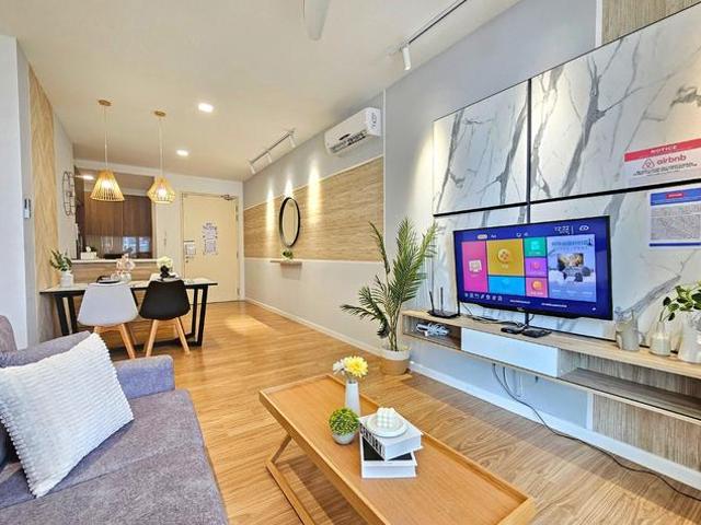 Fully Furnished and ready movein Lakefront Residences Cyberjaya
