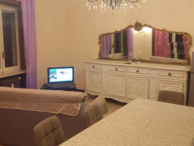 Fully furnished accommodation suitable 2 people