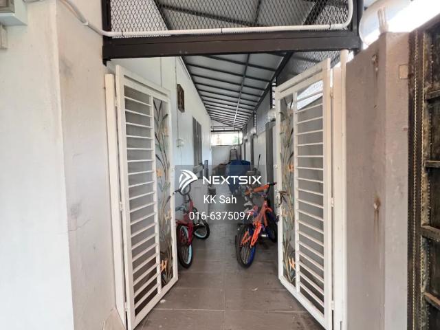 Fully Furnished Built in Cabinets Interior Design ID Worth RM100,000