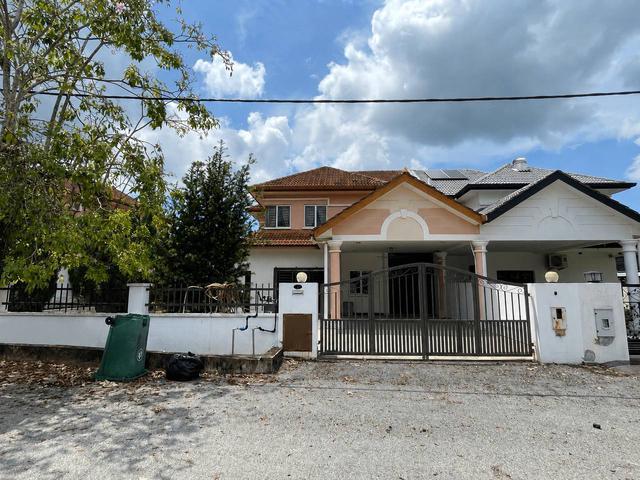 Fully Furnished Bukit Istana 2 Story Semi D House