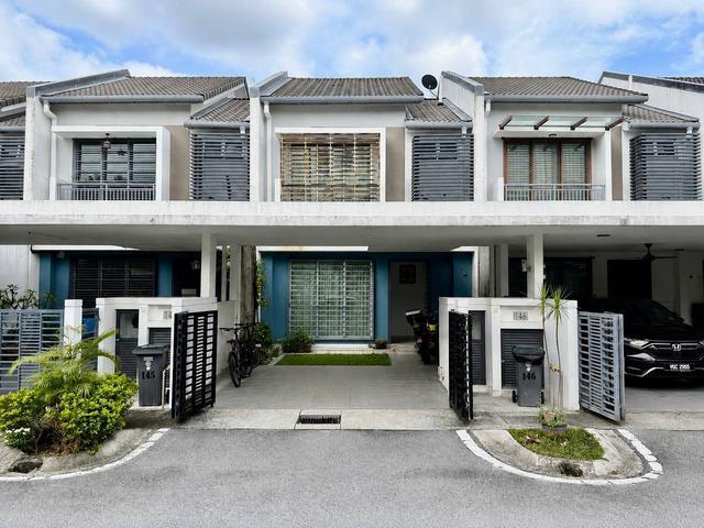 FULLY FURNISHED Double Storey Terrace Laman Mawar Kota Seriemas
