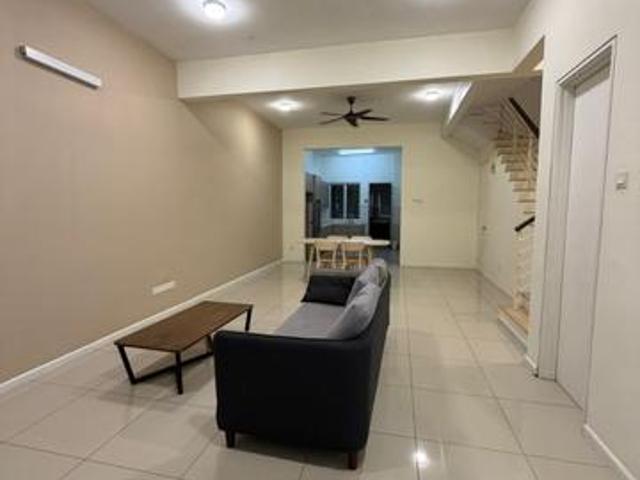 FULLY FURNISHED Double Storey Alam Impian Shah Alam For Rent