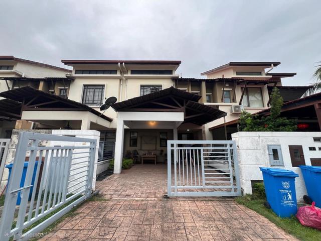 RENOVATED DOUBLE STOREY JLN JERIJi BUKIT JELUTONg