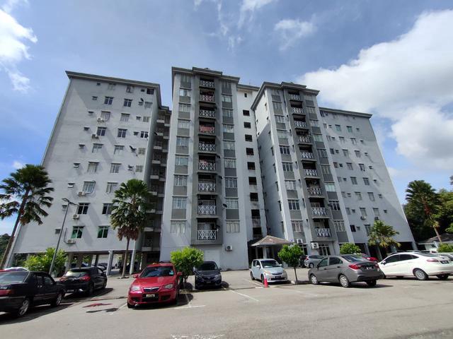 Fully Furnished Desa Pelangi Kondominium Sungai Merab Bangi for Sale
