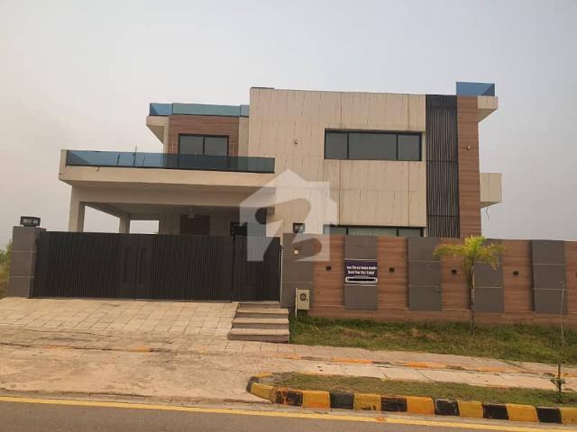 Fully Furnished Designer Boulevard House With Basement DHA Phase 5, ISLAMABAD