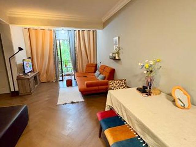 Fully Furnished Direct Lake Access Cyber Heights Villa