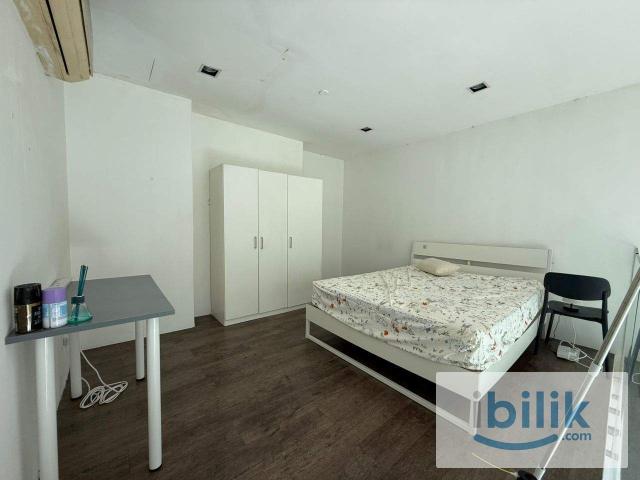 Fully Furnished Duplex at The Place Cyberjaya!