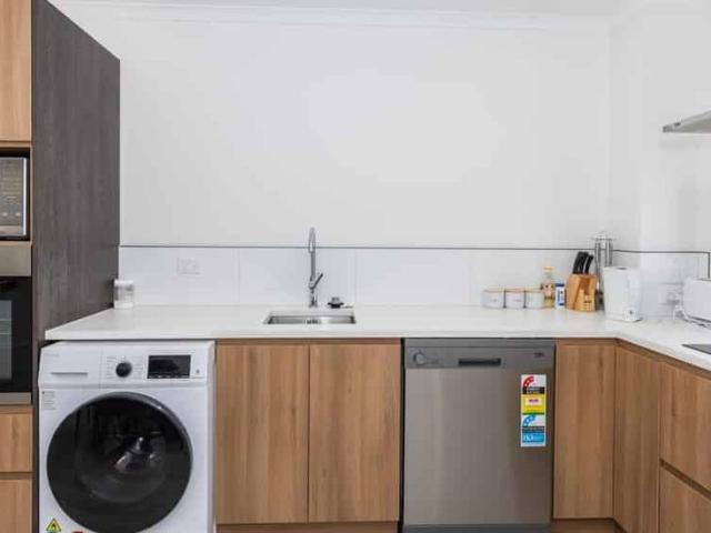 Fully Furnished Ensuite Room Utilities Included $285pw