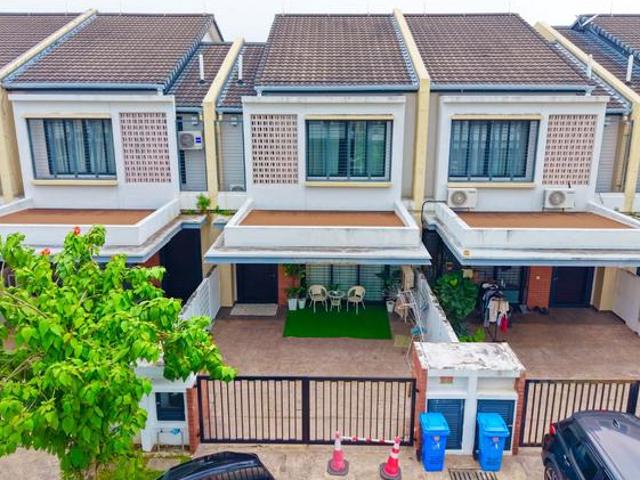 Fully Furnished Elmina Green 1 Double Storey House Near Lakeside Mall
