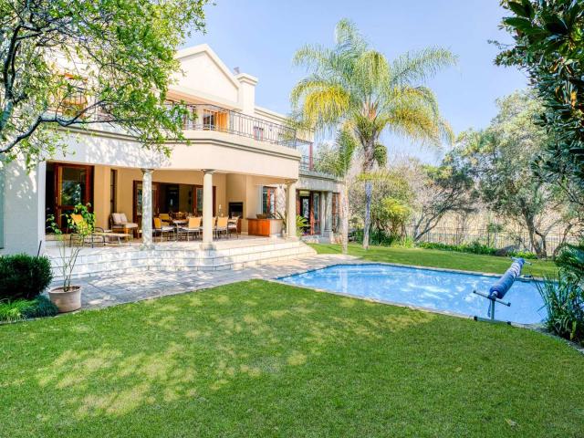 Fully Furnished & Equipped 4 Bedroom House for Rent in Dainfern Golf Estate