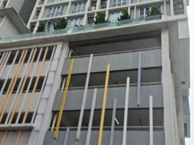Fully Furnished Freehold Studio iSOHO iCity Near LRT3