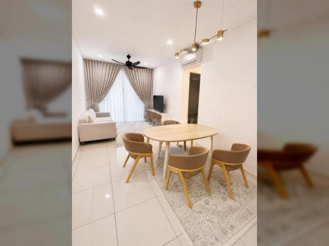 FULLY FURNISHED KENWINGSTON PLATZ SETAPAK 3 ROOMS 2 CARPARK