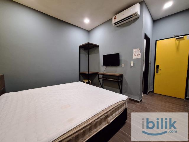 Fully Furnished King Bed Room attached with Washroom ️WALKING DISTANCE TO LRT PUDU ️Nearby Velocity, IKEA, 118, TRX