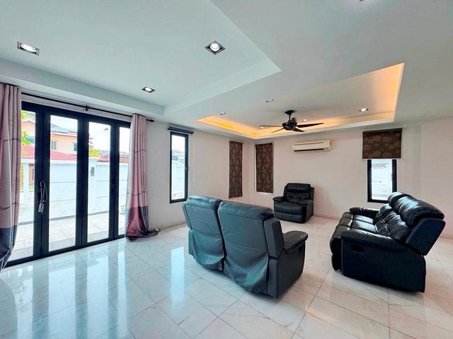 FULLY FURNISHED Klang Bandar Botanic Double Storey Corner House