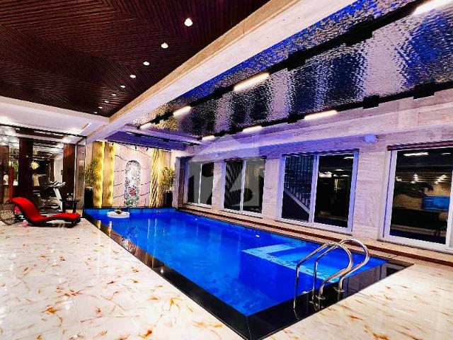 Fully Furnished House With Swimming Pool, Lift, Media Room, Gym Roof Top Garden Suana