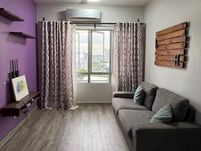 Fully furnished high floor unit for sale