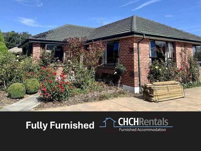FULLY FURNISHED IMMACULATE FAMILY HOME IN QUIET LOCATION!