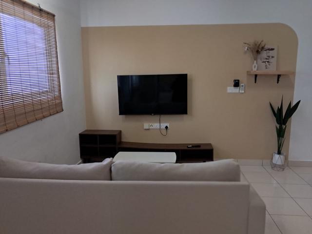 Fully Furnished Immediate Entry Alanis Residences Sepang