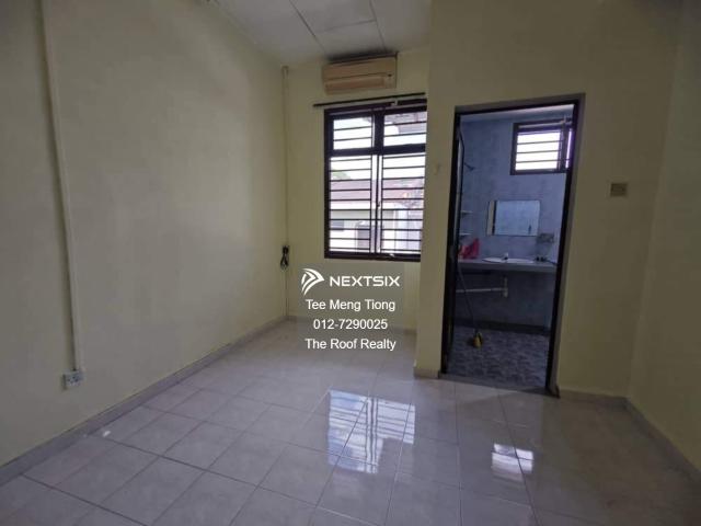 Fully Furnished Intermediate Lot Facing House Non bumi International Lot No Gated&Guarded Remark: agent com 2%