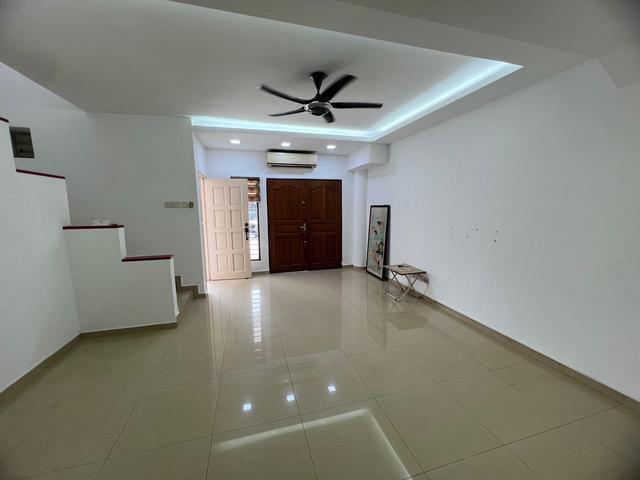 Fully Furnished Jalan Inang Bandar Bukit Raja House for Rent