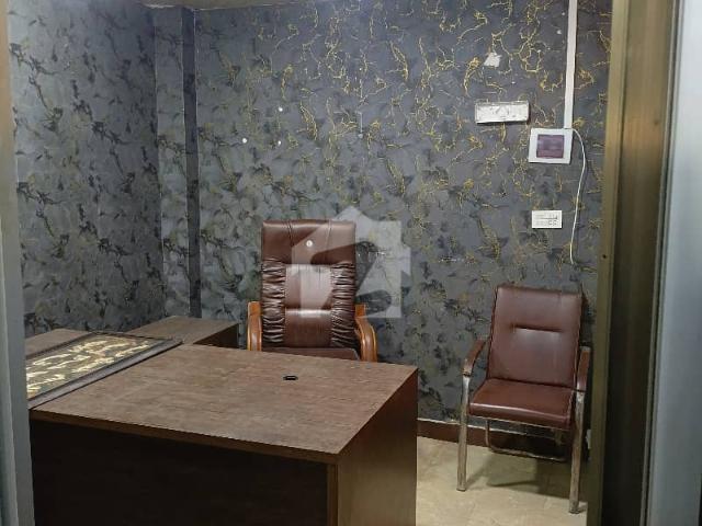 Fully Furnished Office in Barkat Market