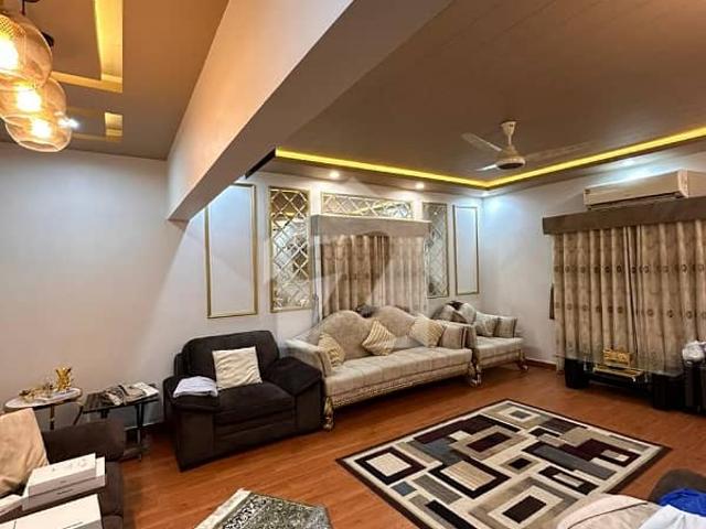 Fully Furnished & Luxury Bungalow For Rent Short Term Also Available