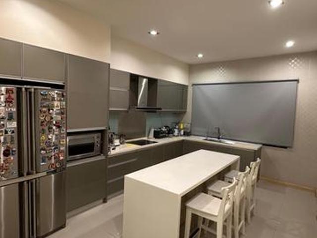 Fully Furnished Luxury Home