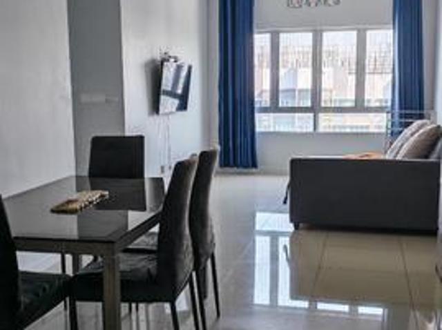 FULLY FURNISHED Modern Unit And Free Wifi