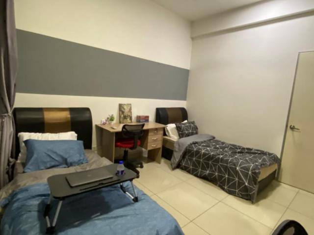 Fully Furnished Male Shared Room @ Utropolis Glenmarie