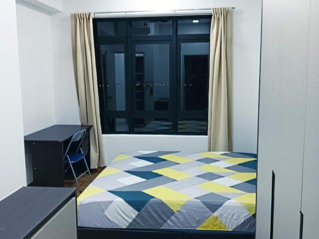 FULLY FURNISHED MASTER BEDROOM
