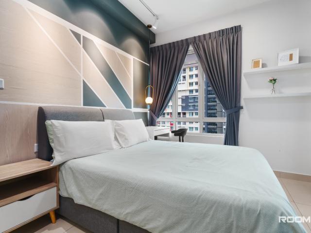 Fully Furnished Master Bedroom at Residensi Suasana @ Damai