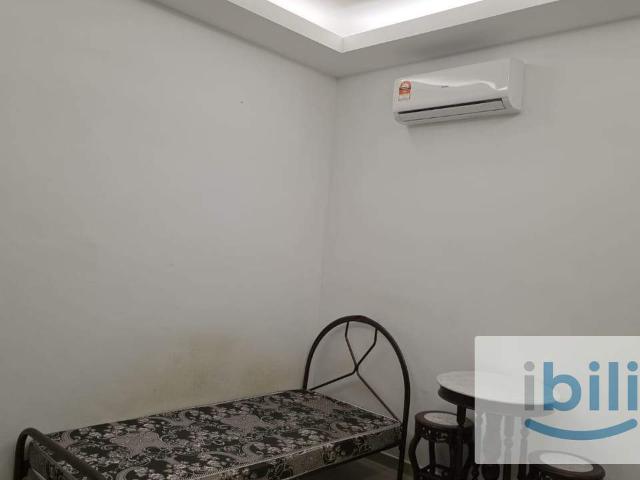 Fully Furnished Master Bedroom at Taming Indah 1 Apartment, Bandar Sungai Long For Rent