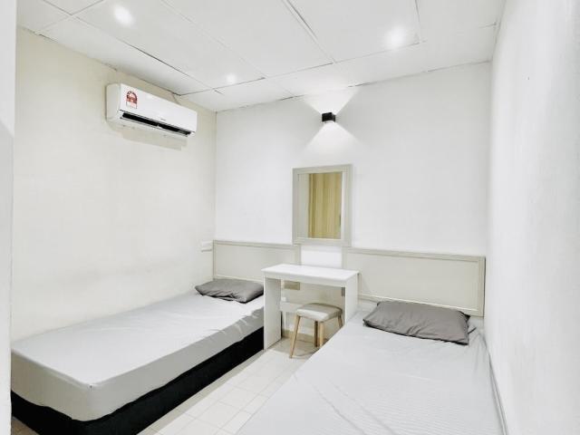 Fully Furnished Master Room at SS21 Damansara Utama, just a short walk to Starling Mall! ✨