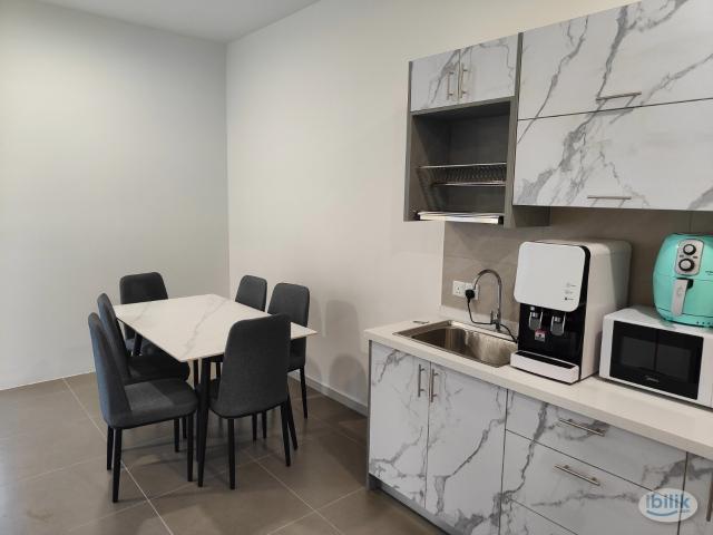 Fully furnished master room direct link to mrt. Near to kl city centre