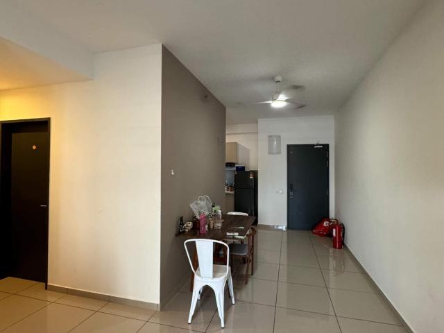 Fully Furnished Master Room for Couple