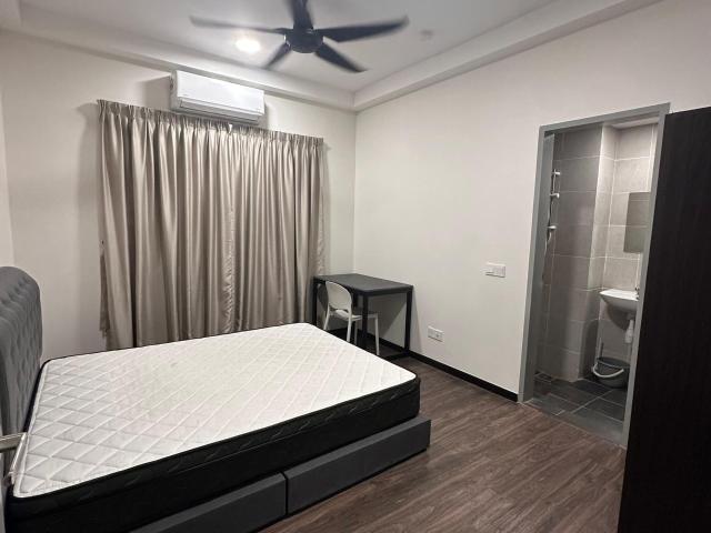 【 】Fully Furnished Master room for rent@Emabayu