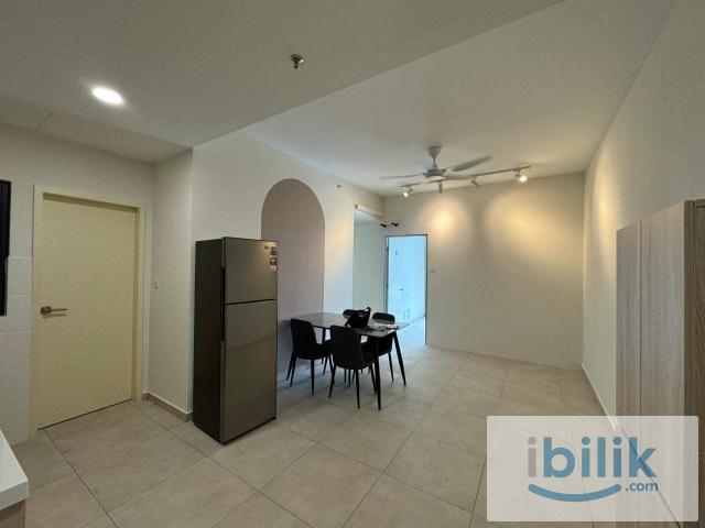 Fully Furnished Master Room Private Bathroom near MRT