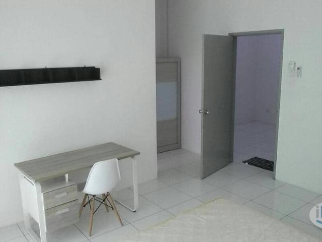 Fully Furnished Master Room with Indoor Park at Maple Residence, Butterworth